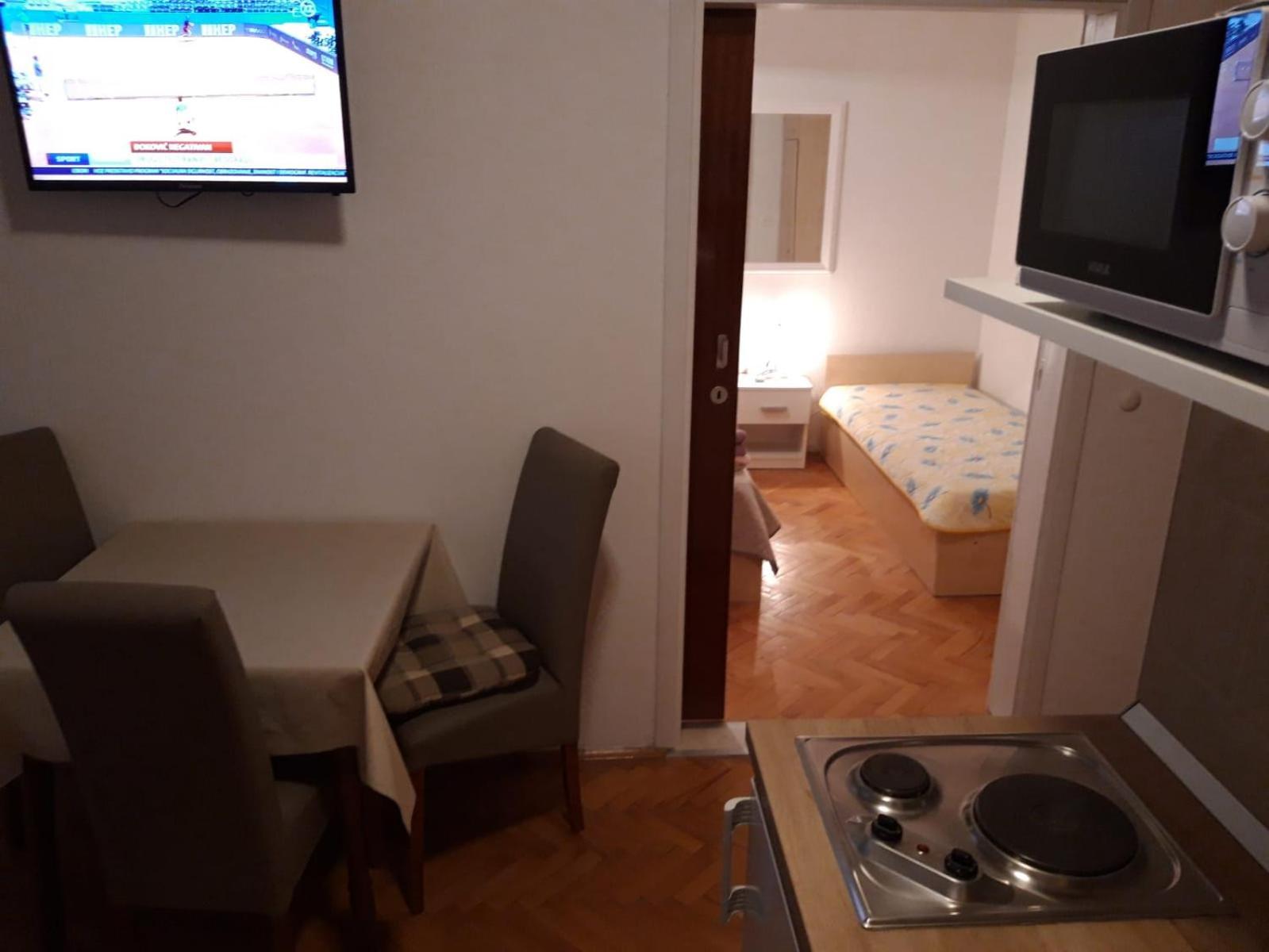 Apartmani R&B Radalj ماكارسكا الغرفة الصورة
