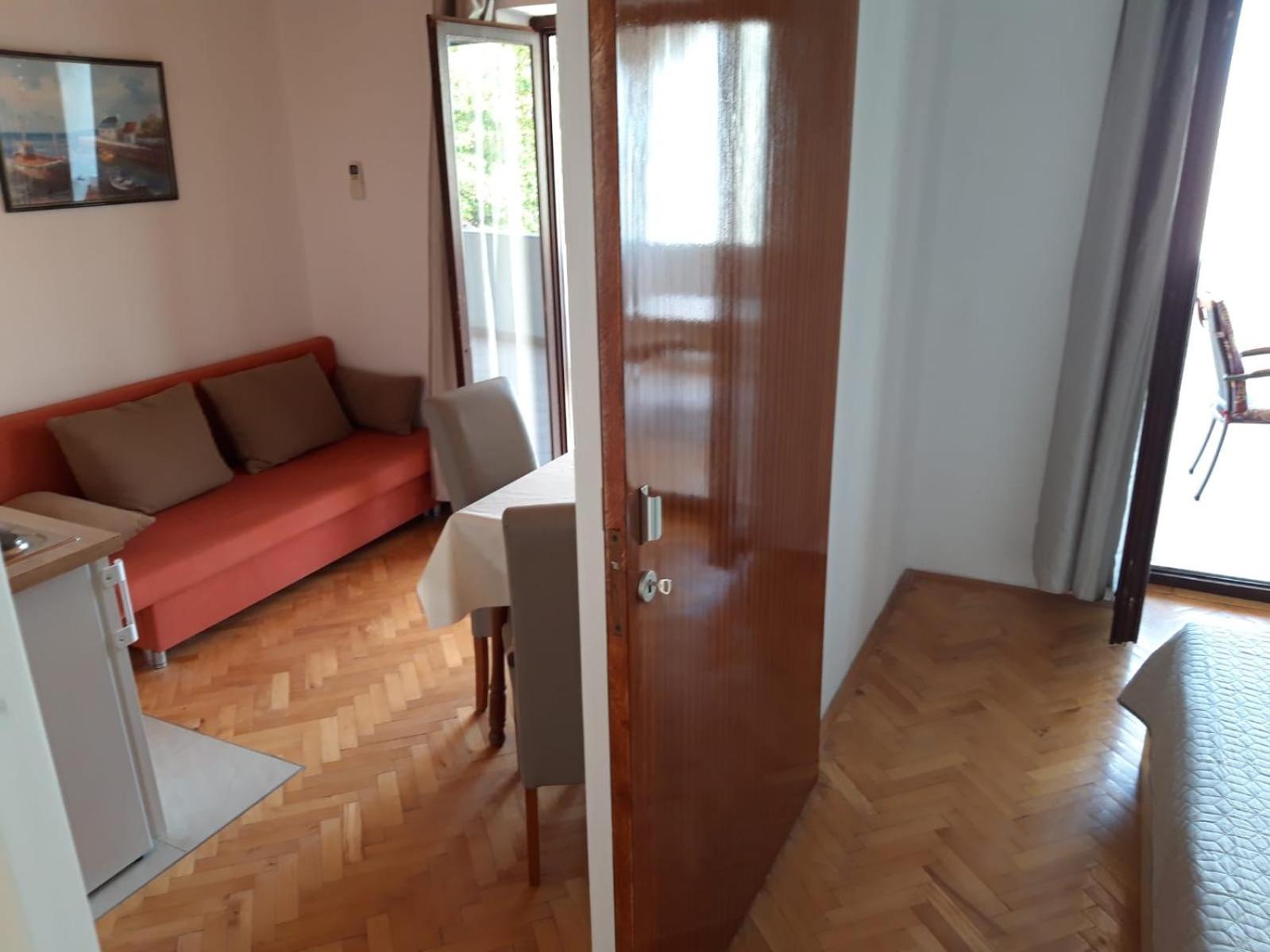 Apartmani R&B Radalj ماكارسكا الغرفة الصورة