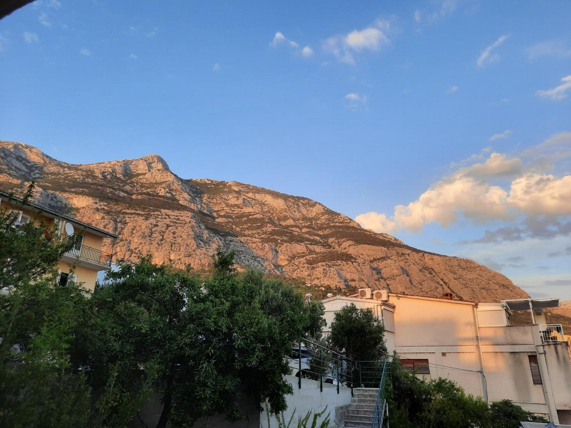 Apartmani R&B Radalj ماكارسكا الغرفة الصورة
