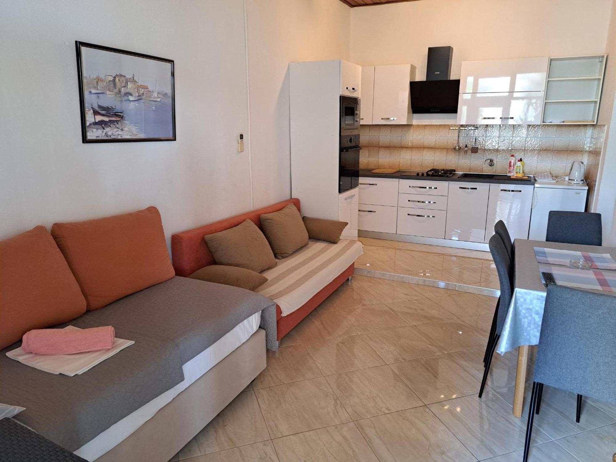 Apartmani R&B Radalj ماكارسكا المظهر الخارجي الصورة
