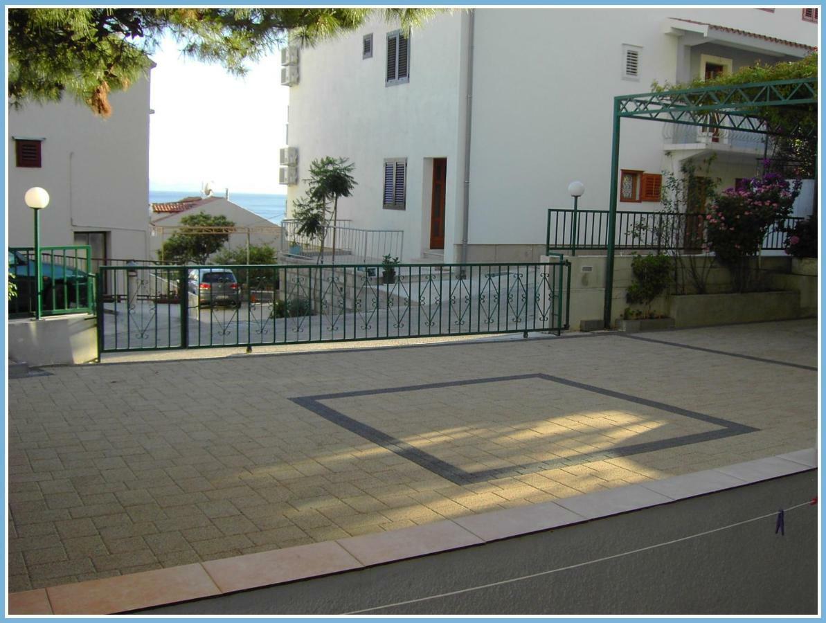 Apartmani R&B Radalj ماكارسكا المظهر الخارجي الصورة