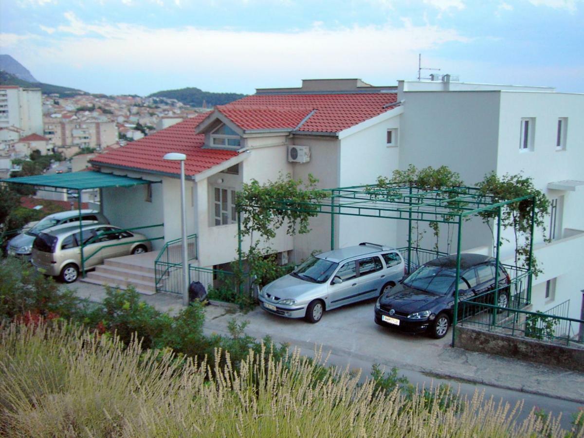 Apartmani R&B Radalj ماكارسكا المظهر الخارجي الصورة