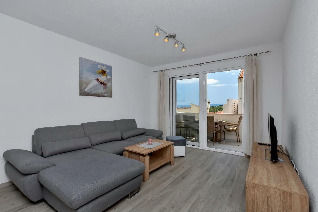 Apartmani R&B Radalj ماكارسكا المظهر الخارجي الصورة
