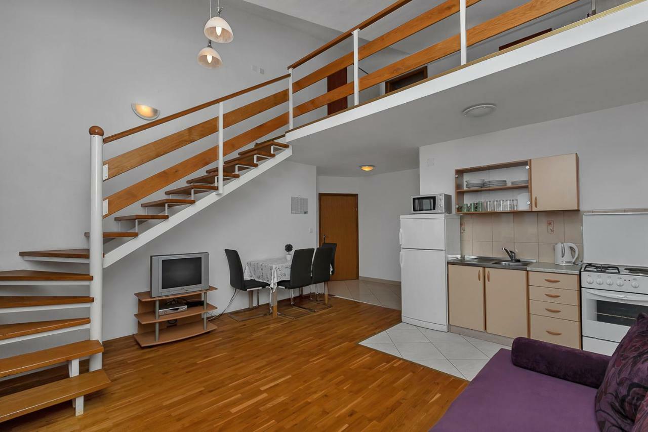 Apartmani R&B Radalj ماكارسكا المظهر الخارجي الصورة